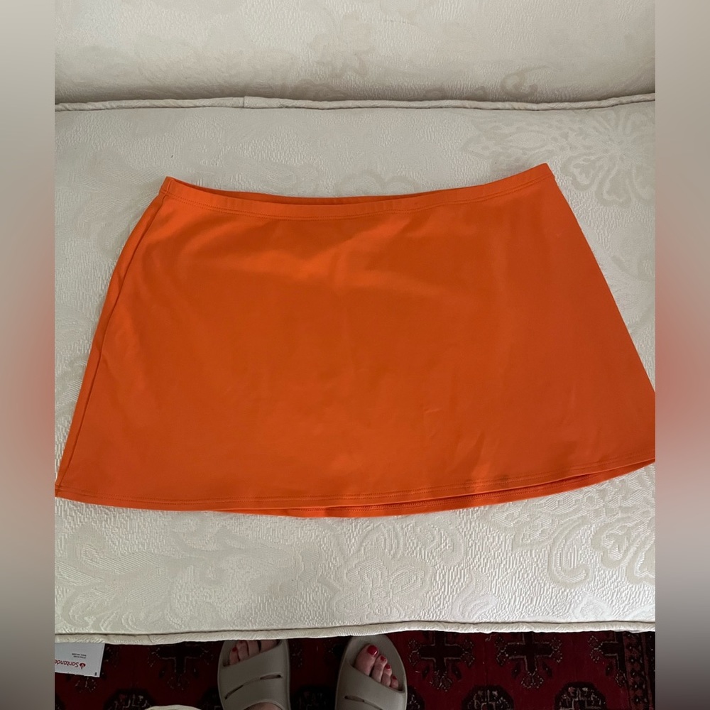 DKNY bathing suit skirt in great condition. skirt-vintage 1990’s micro mini